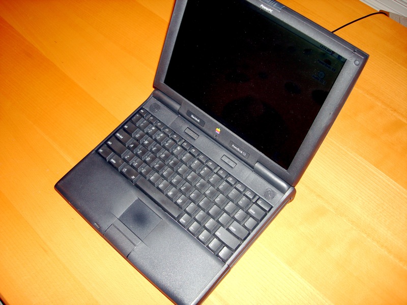 PowerBook G3 'Kanga'