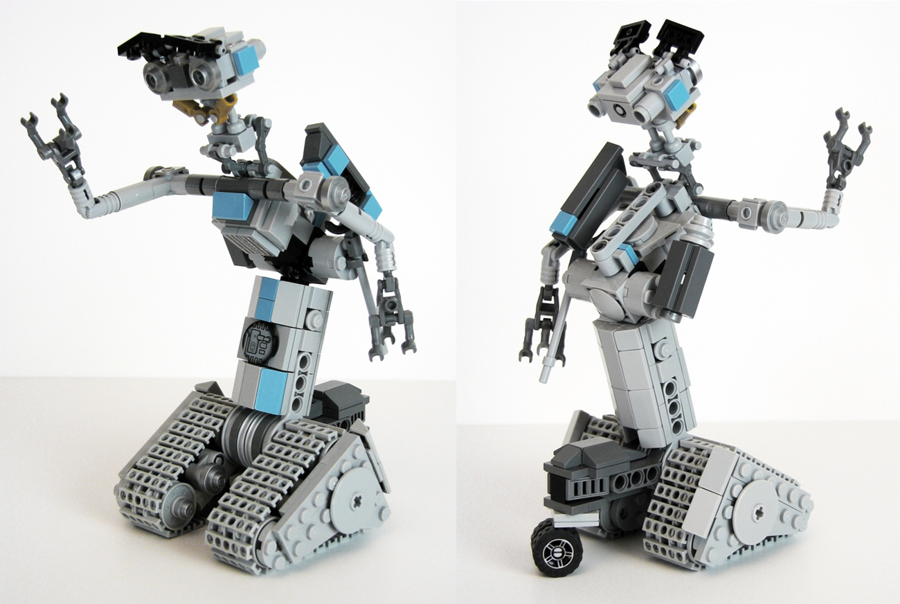 Johnny Five in Lego